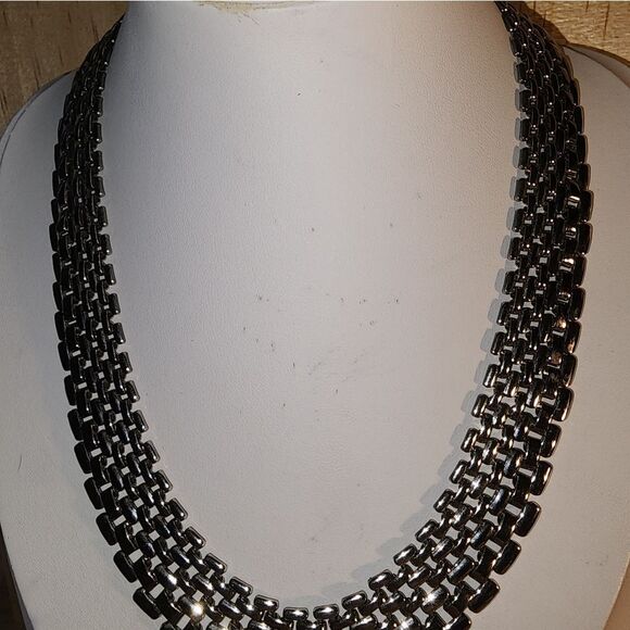 Stunning Elegant Estate Vintage Silvertone Necklace 17" Excellent Condition - Picture 4 of 8